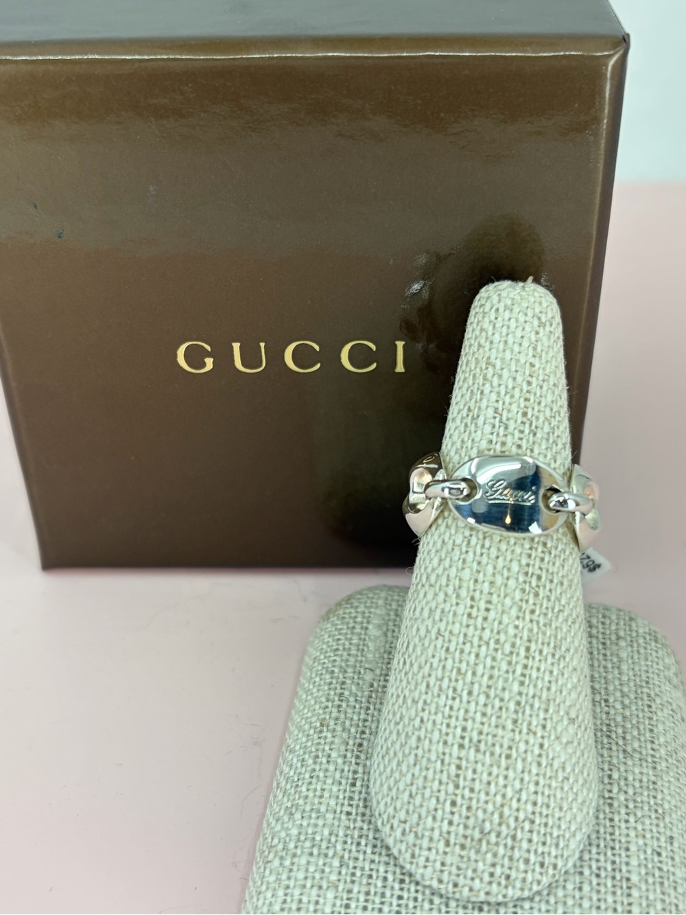 Gucci Silver Link Chain Logo Ring - Polished Metal